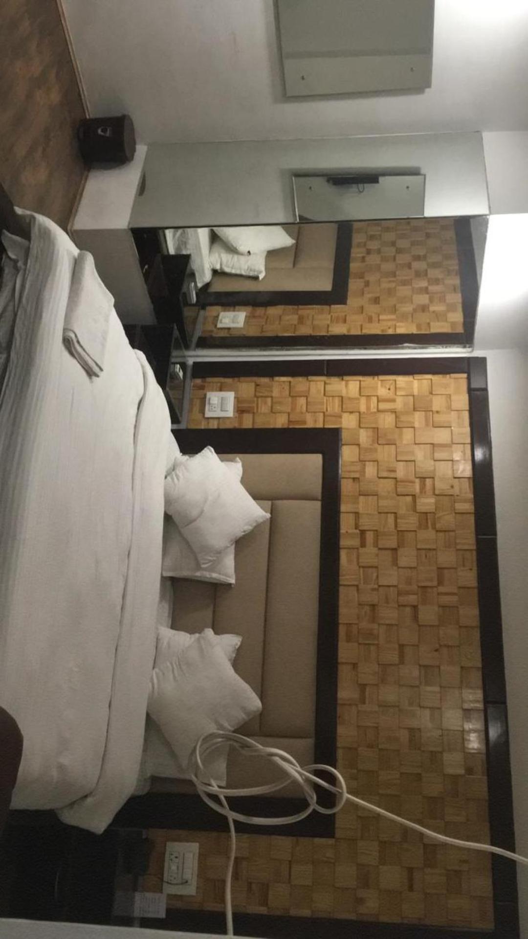 Hotel Bliss , Anantnag Buitenkant foto